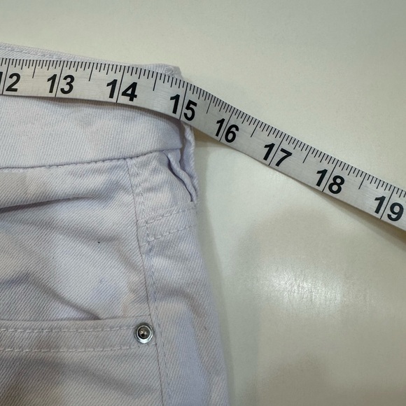 FASHION NOVA Women ‘s White 5 Pocket Style Jeans Size 11 Stretchy Material - Picture 4 of 8